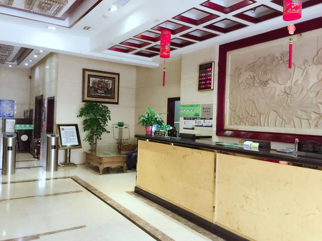 Guangzhou Lucky Hotel Dış mekan fotoğraf